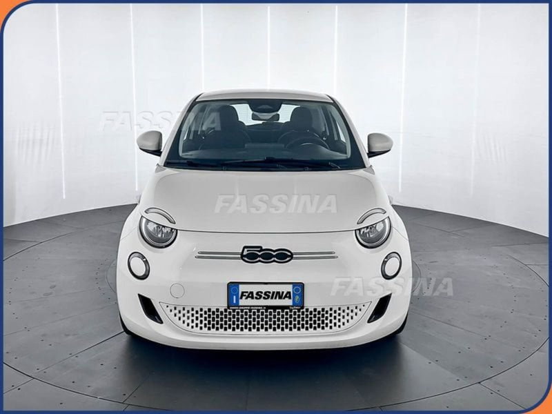Fiat 500 Cabrio nuova a Milano (2)