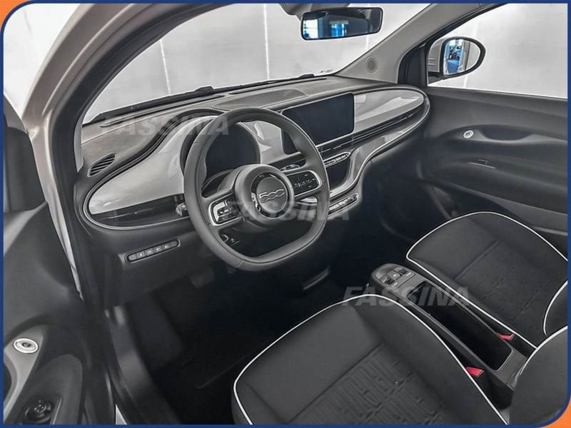 Fiat 500 Cabrio nuova a Milano (9)