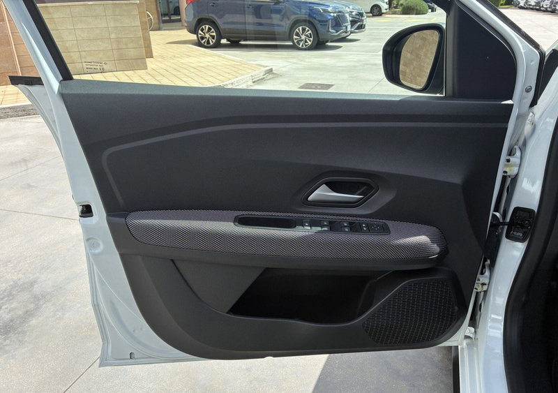 Dacia Sandero usata a Frosinone (9)