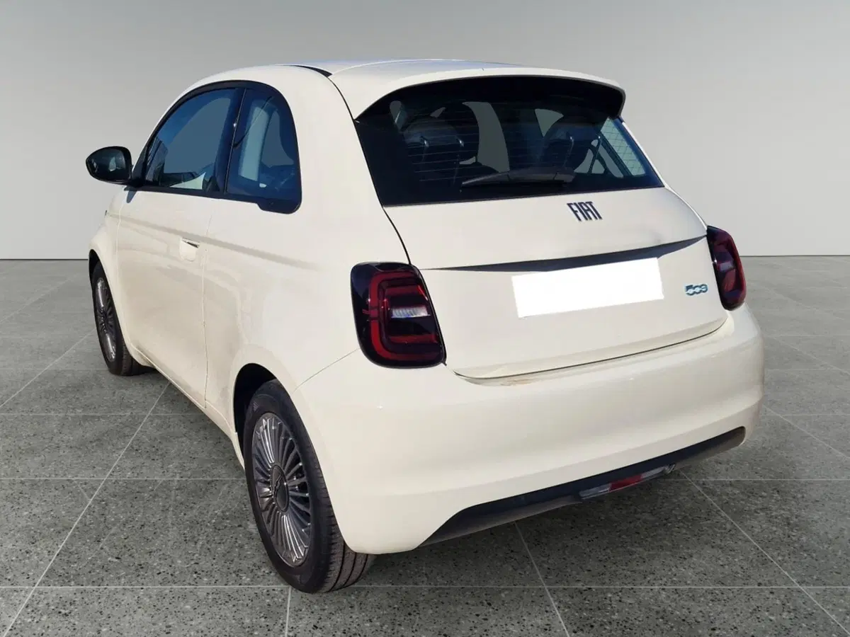 Fiat 500 Cabrio nuova a Bari (2)