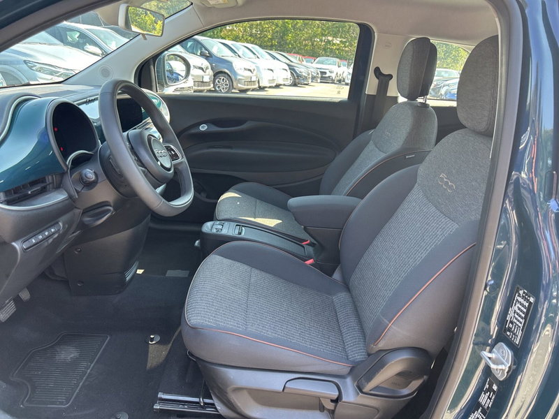 Fiat 500 Cabrio usata a Roma (12)