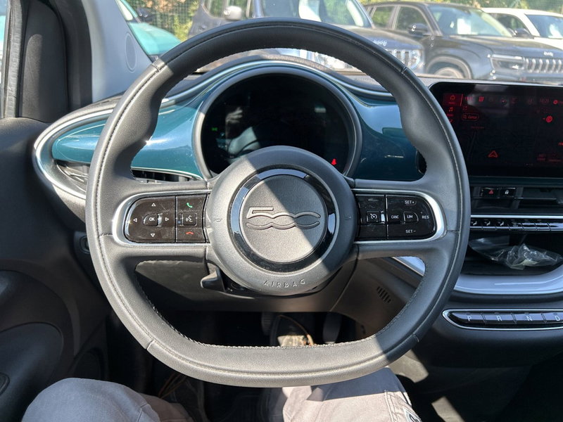 Fiat 500 Cabrio usata a Roma (15)