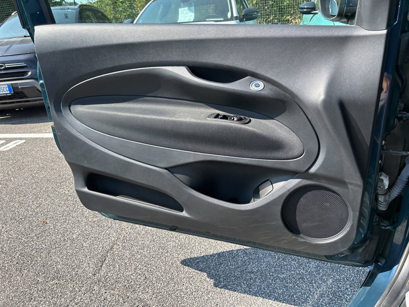 Fiat 500 Cabrio usata a Roma (18)