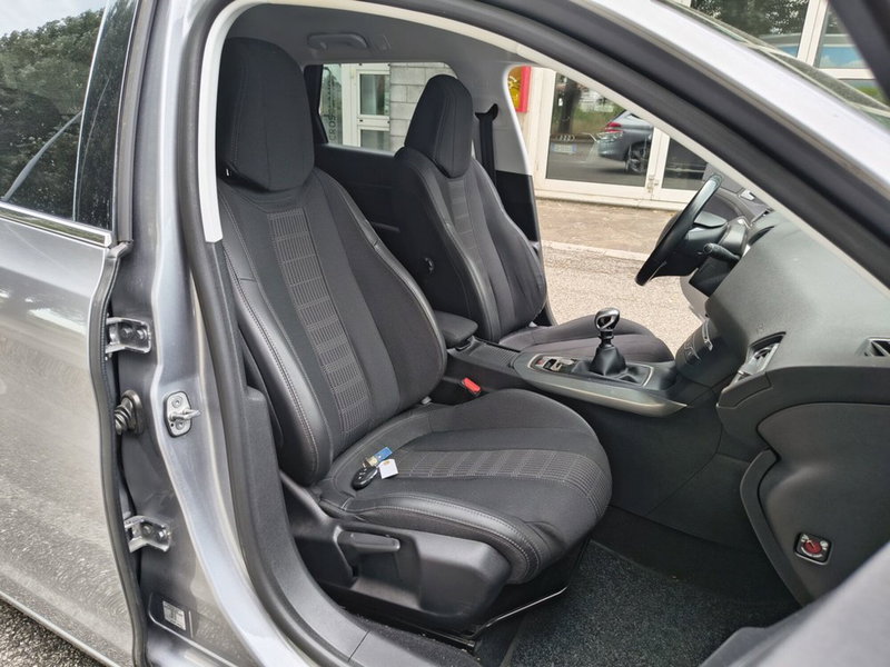 Peugeot 308 SW usata a Padova (14)