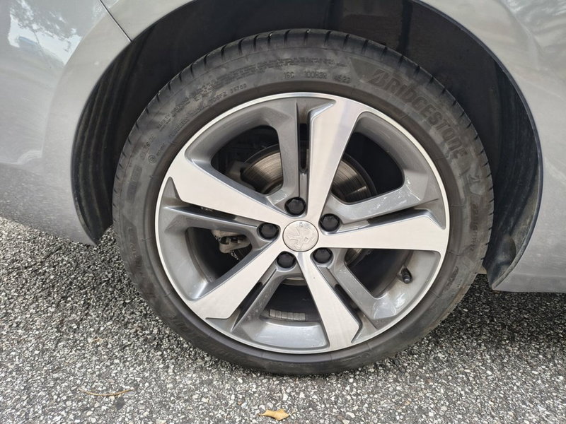 Peugeot 308 SW usata a Padova (9)