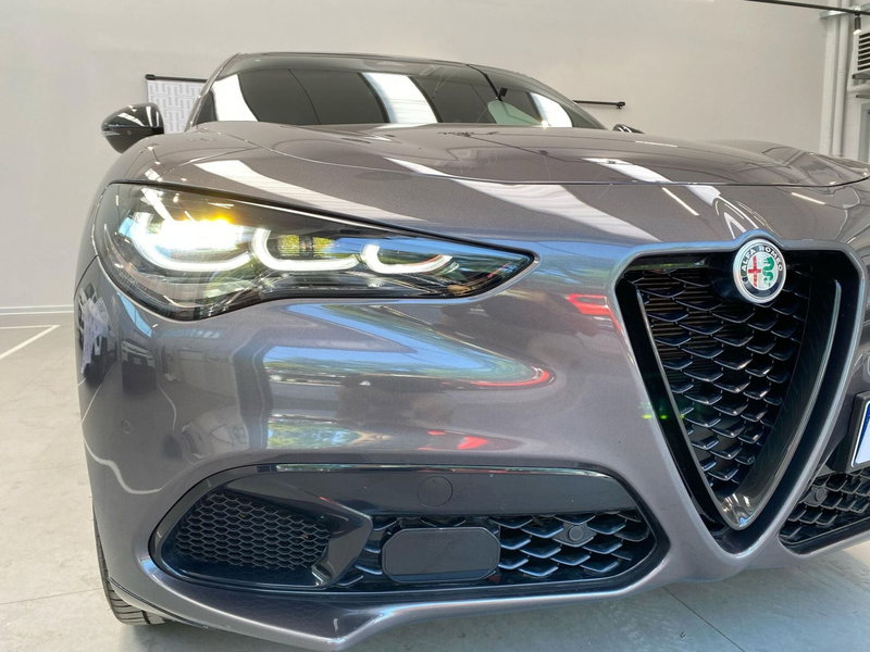 Alfa Romeo Stelvio usata a Milano (10)