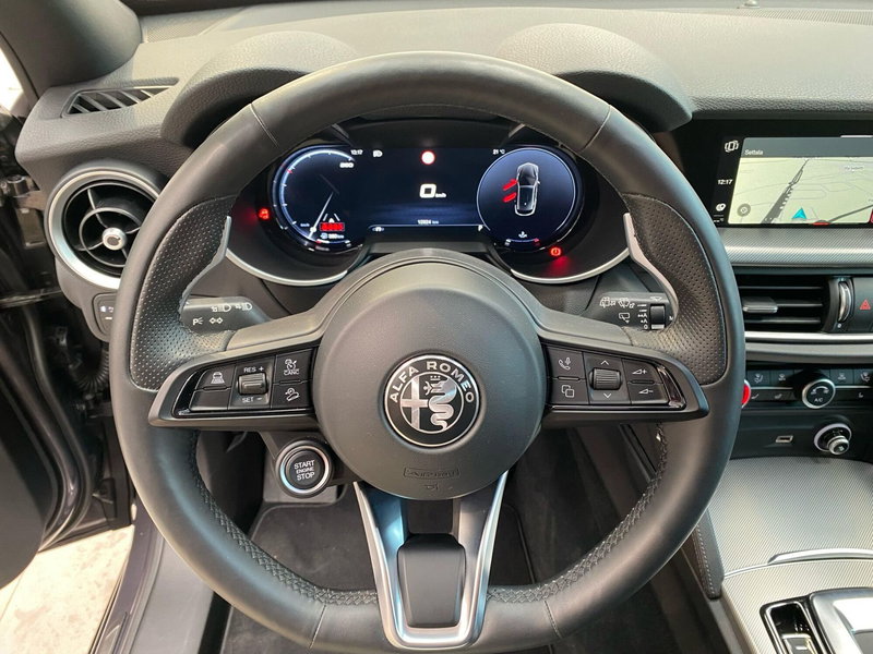 Alfa Romeo Stelvio usata a Milano (16)