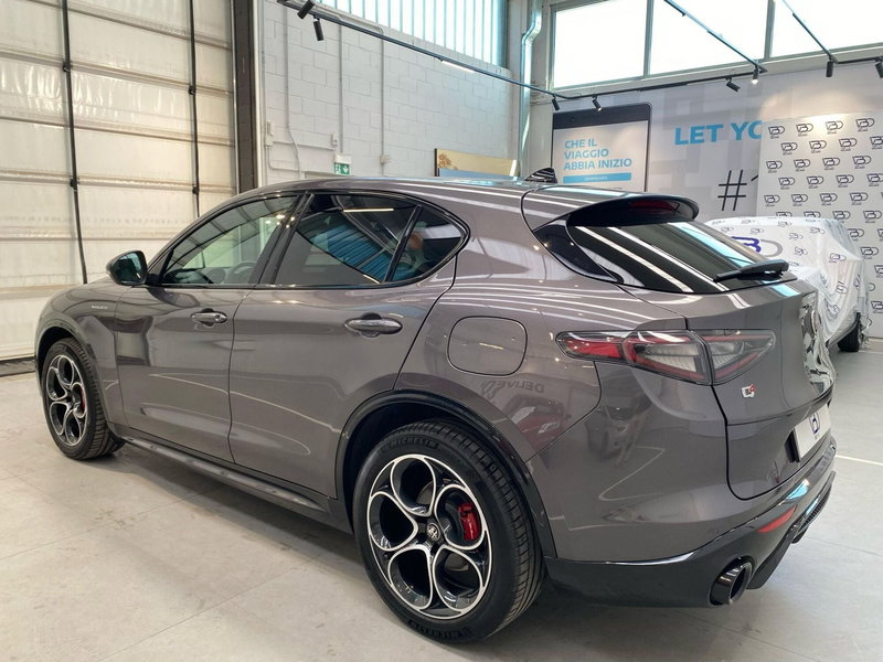Alfa Romeo Stelvio usata a Milano (3)