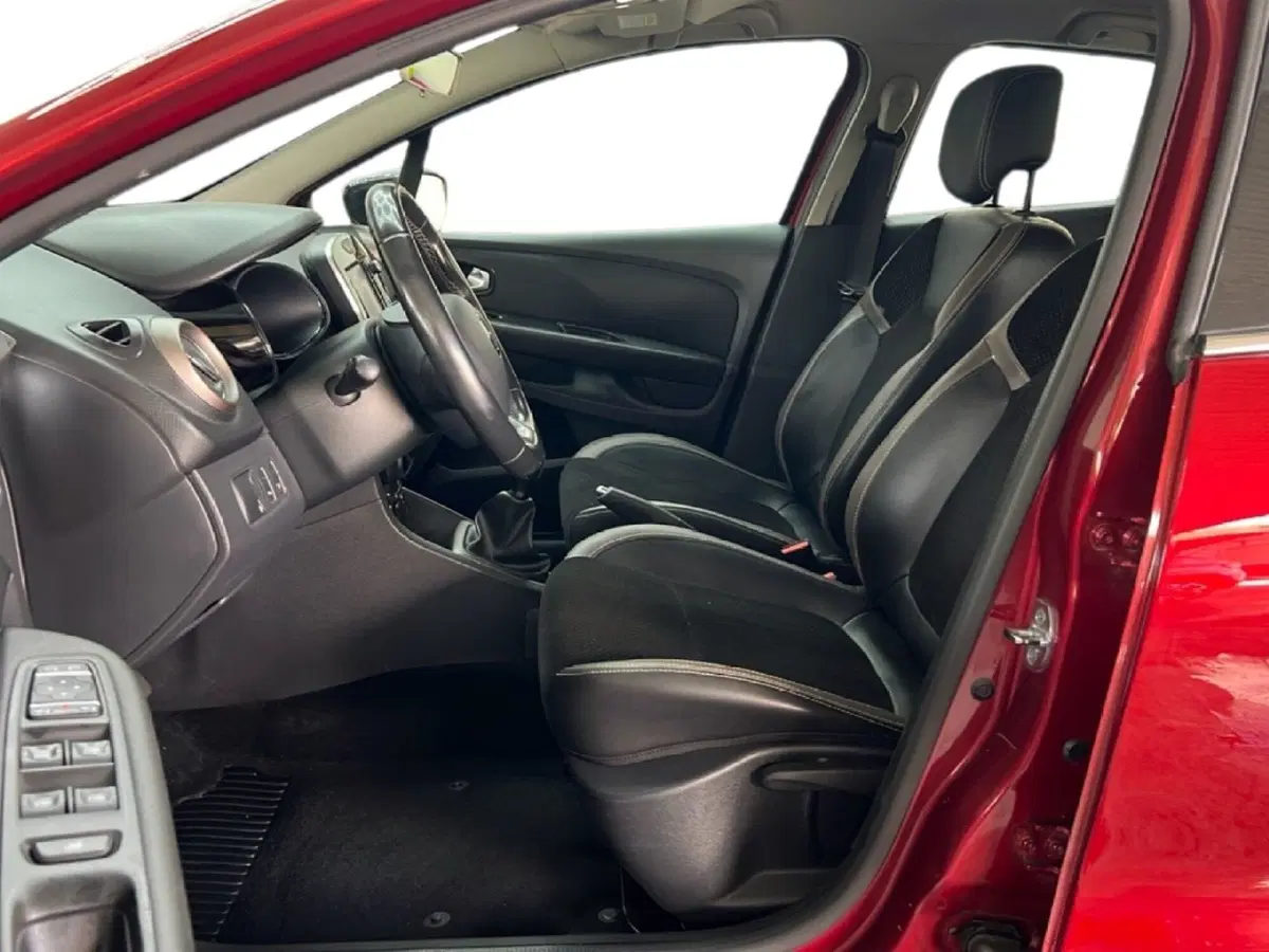 Renault Clio usata a Roma (14)