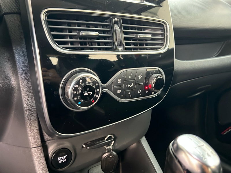 Renault Clio usata a Roma (19)