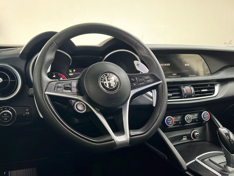 Alfa Romeo Stelvio usata a Roma (12)