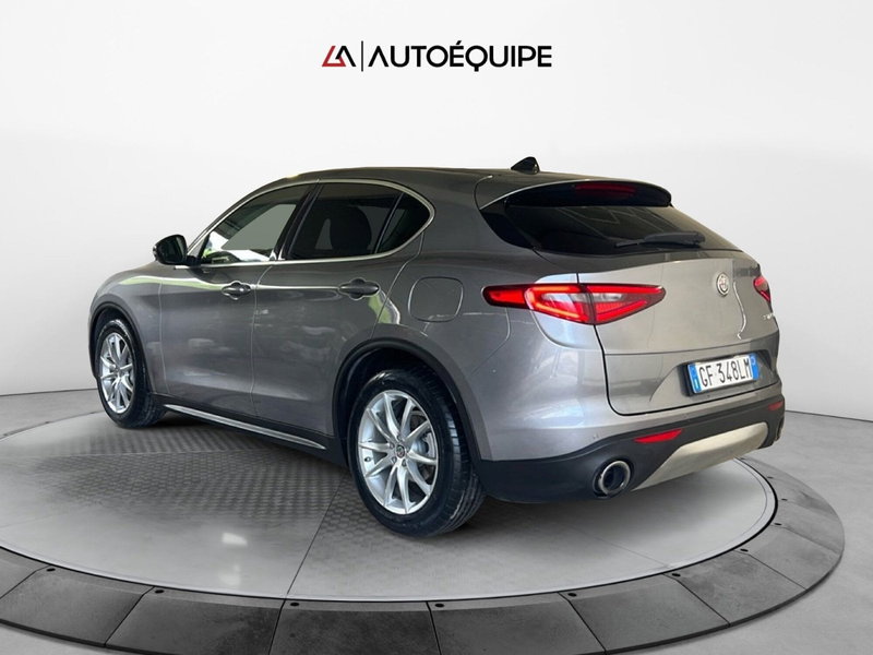 Alfa Romeo Stelvio usata a Roma (3)