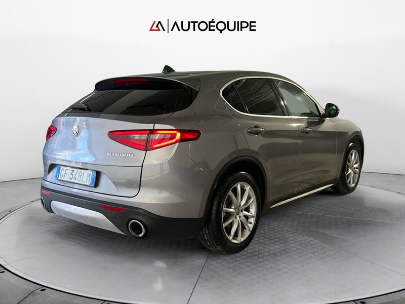 Alfa Romeo Stelvio usata a Roma (5)