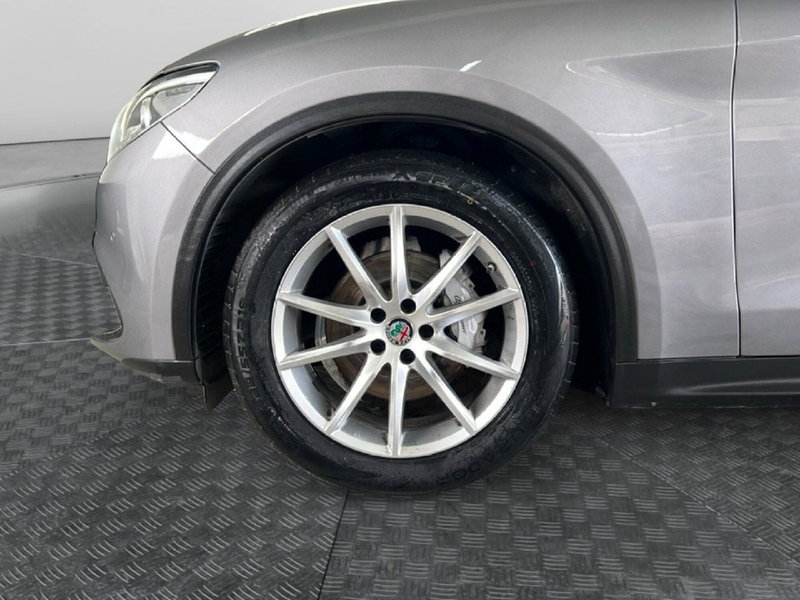 Alfa Romeo Stelvio usata a Roma (9)