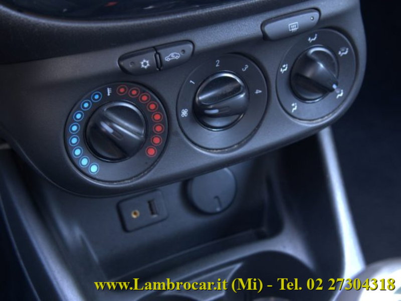 Opel Corsa usata a Milano (9)