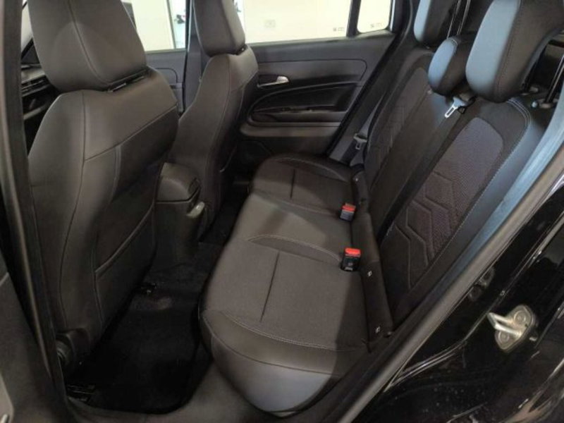 Jeep Avenger nuova a Caltanissetta (14)