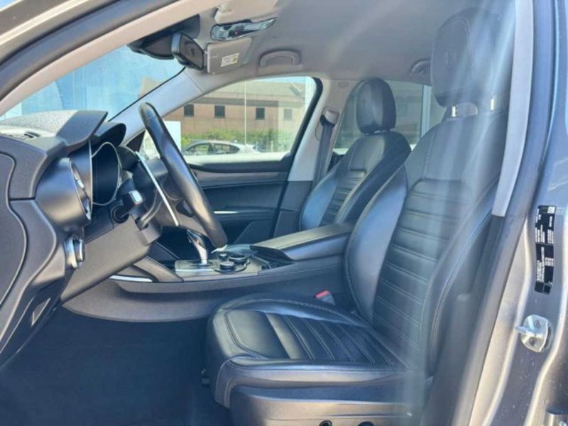 Alfa Romeo Stelvio usata a Caltanissetta (12)