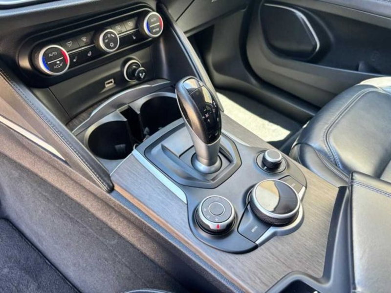 Alfa Romeo Stelvio usata a Caltanissetta (14)