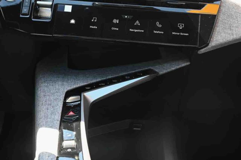 Peugeot 3008 nuova a Torino (19)