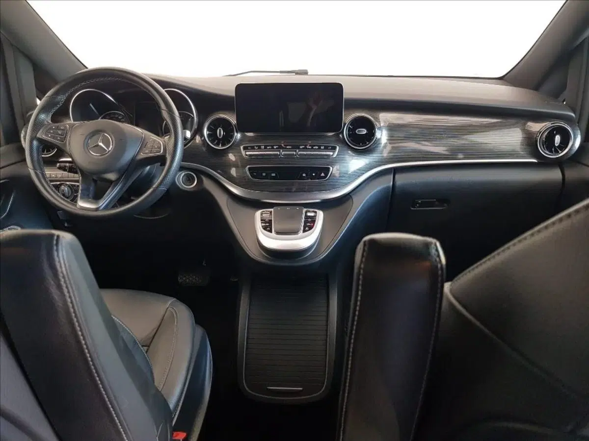 Mercedes-Benz Classe V usata a Lucca (14)