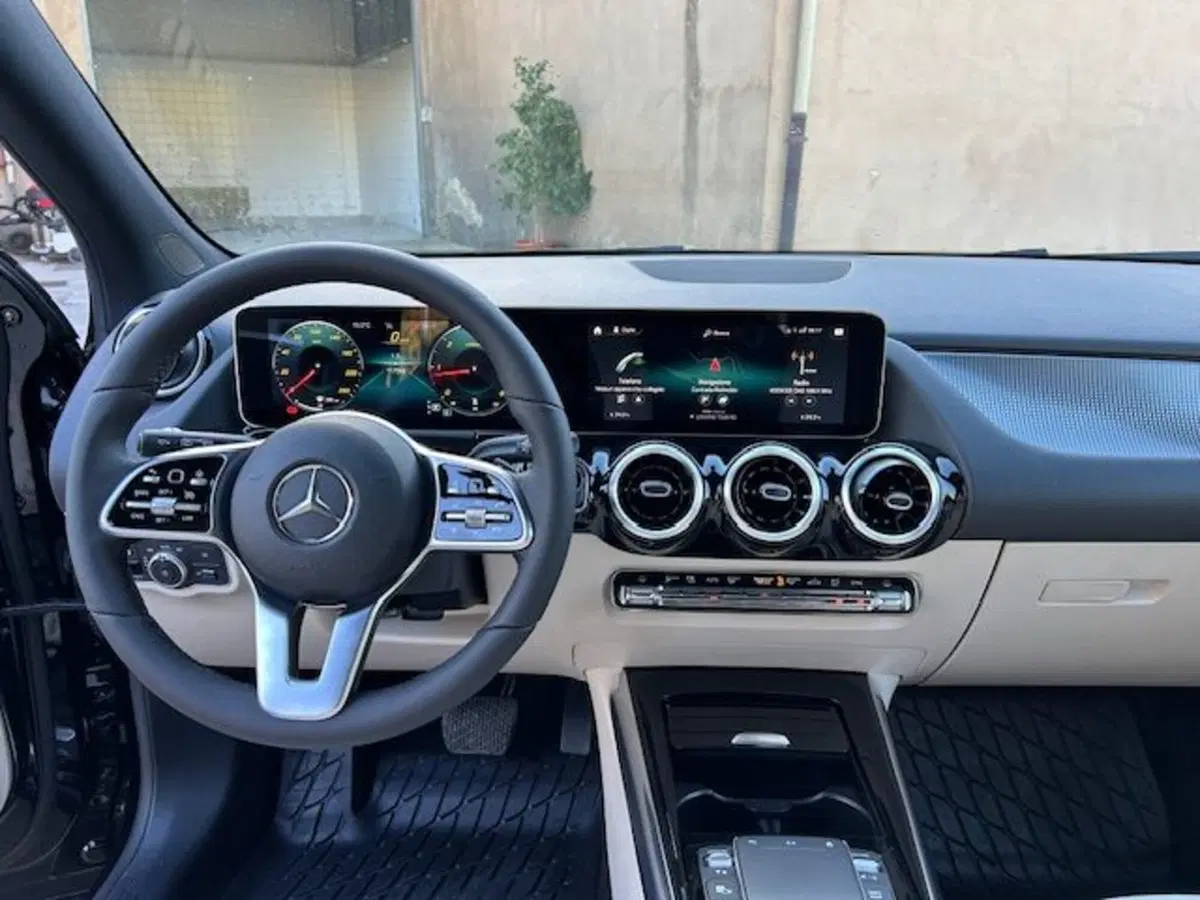 Mercedes-Benz GLA SUV usata a Potenza (10)