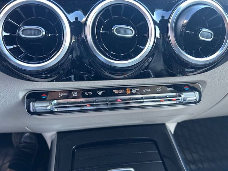 Mercedes-Benz GLA SUV usata a Potenza (17)