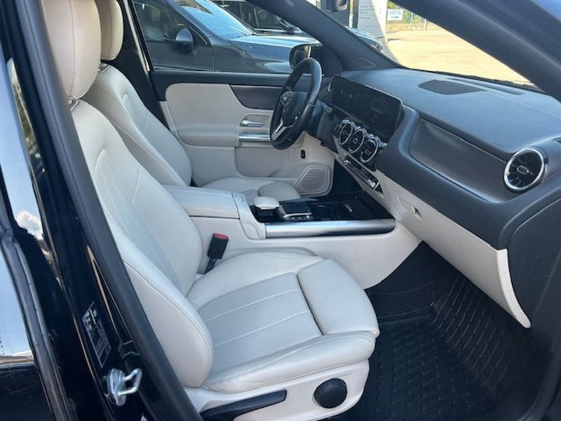 Mercedes-Benz GLA SUV usata a Potenza (8)