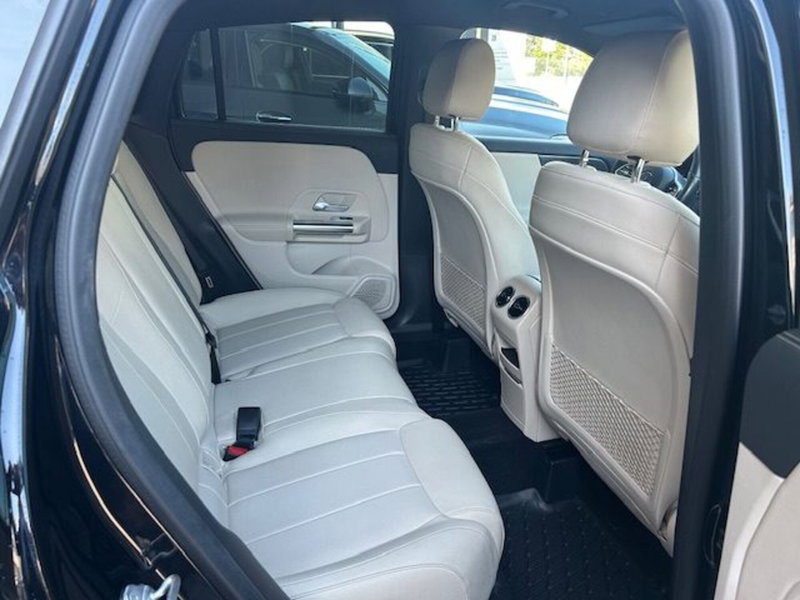 Mercedes-Benz GLA SUV usata a Potenza (9)