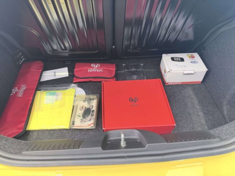 Abarth 695 usata a Torino (15)