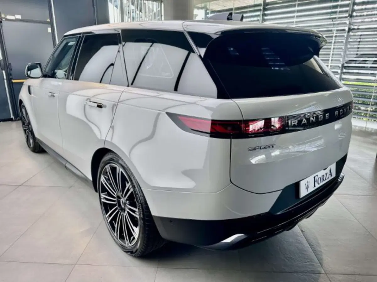 Land Rover Range Rover Sport usata a Torino (8)