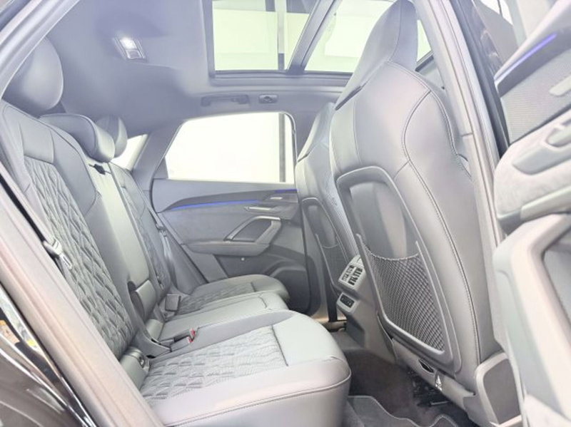 Audi SQ5 Sportback nuova a Torino (11)