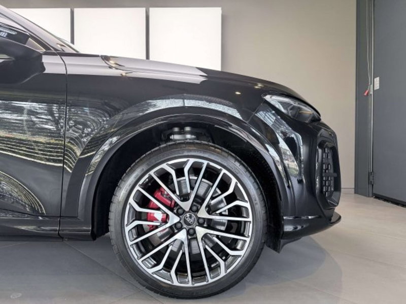 Audi SQ5 Sportback nuova a Torino (4)