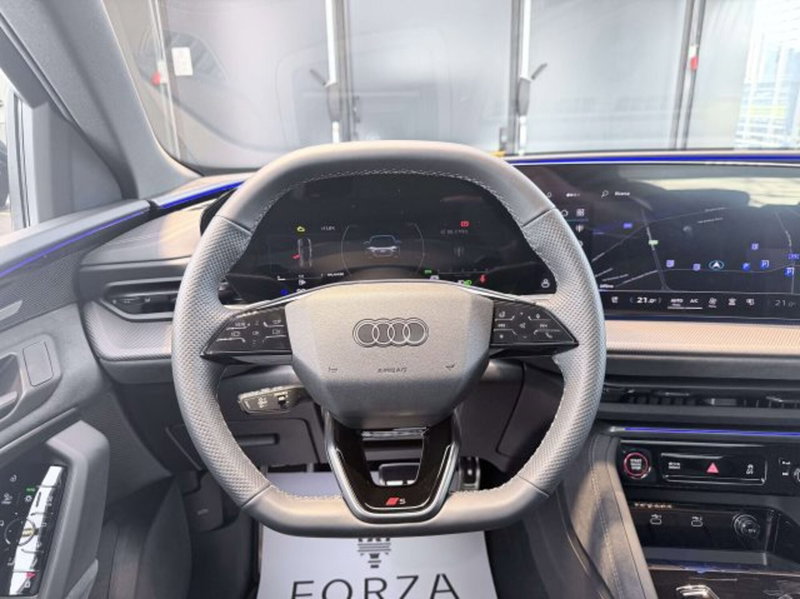 Audi SQ5 Sportback nuova a Torino (5)