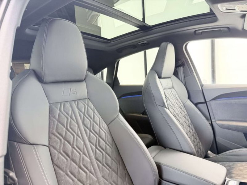 Audi SQ5 Sportback nuova a Torino (7)