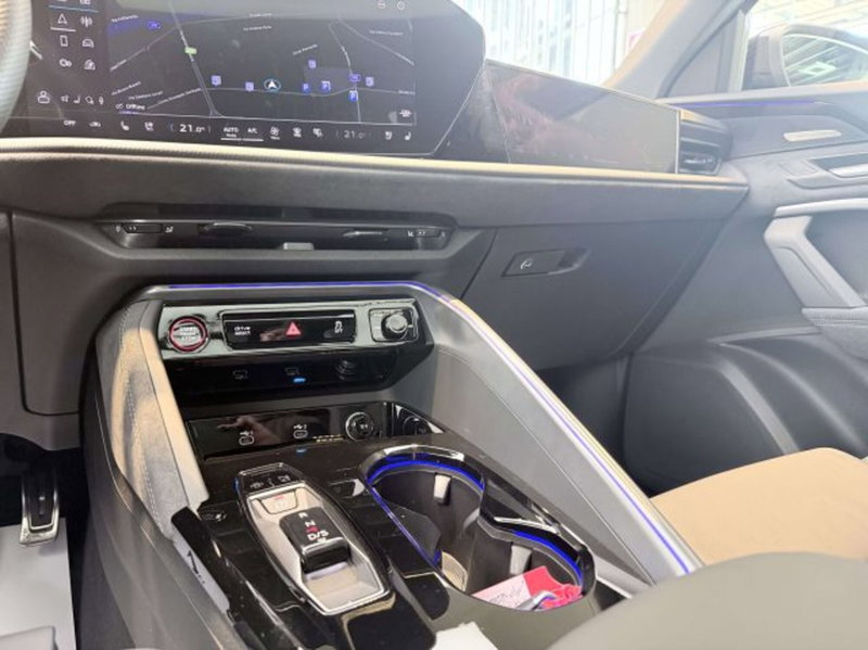 Audi SQ5 Sportback nuova a Torino (9)