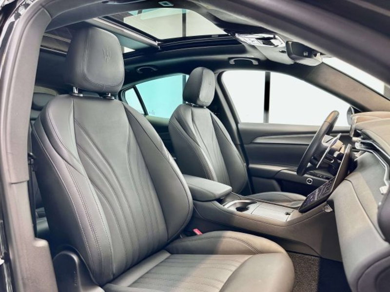 Maserati Grecale usata a Torino (13)