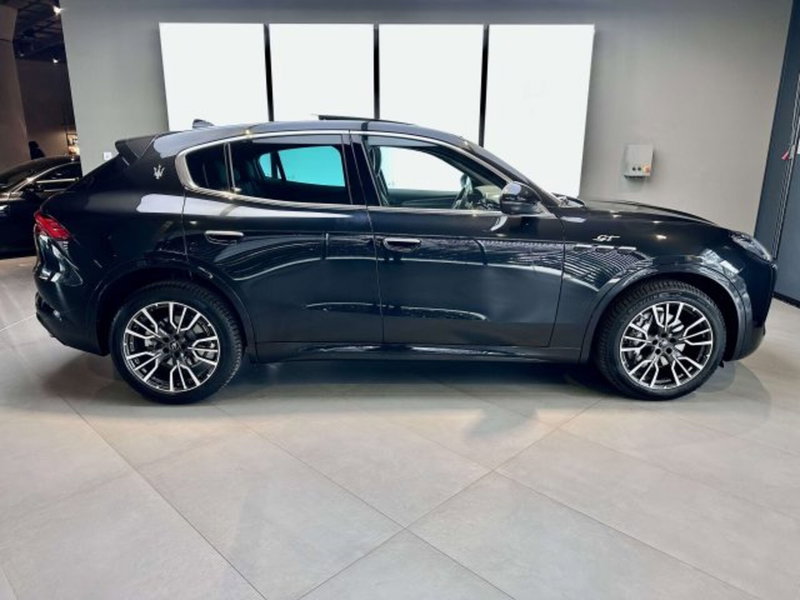 Maserati Grecale usata a Torino (5)