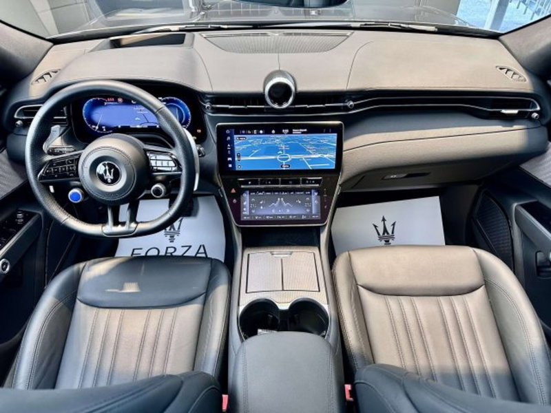 Maserati Grecale usata a Torino (15)