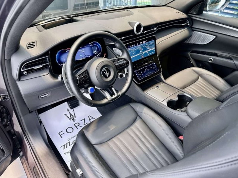 Maserati Grecale usata a Torino (9)