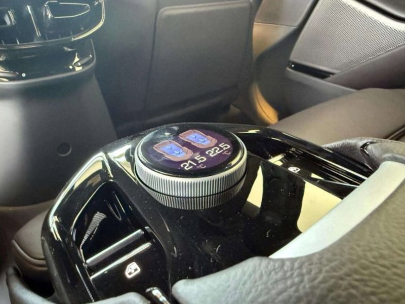 Ferrari Purosangue nuova a Torino (13)