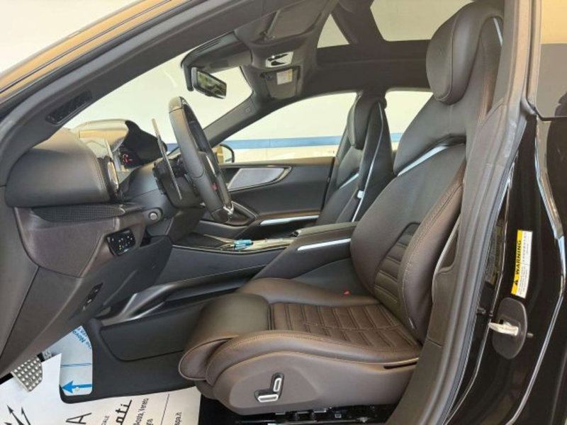 Ferrari Purosangue nuova a Torino (7)