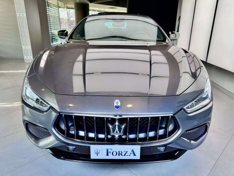 Maserati Ghibli nuova a Torino (2)