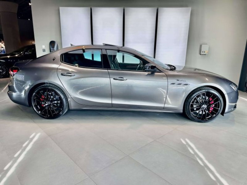 Maserati Ghibli nuova a Torino (5)