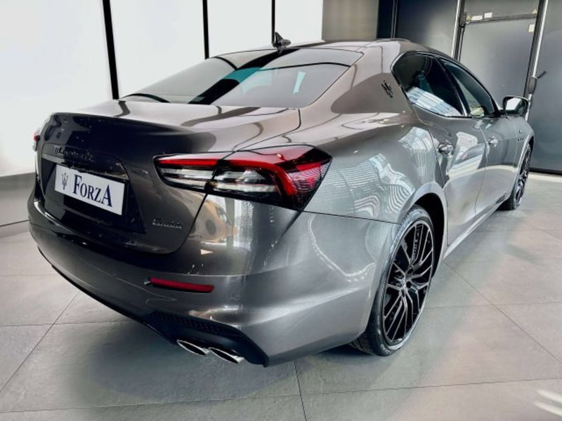 Maserati Ghibli nuova a Torino (6)