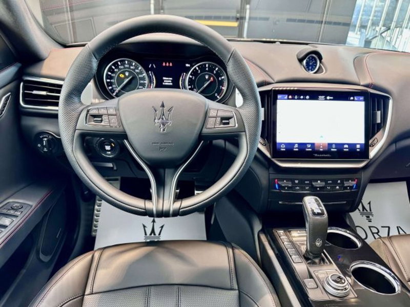Maserati Ghibli nuova a Torino (9)