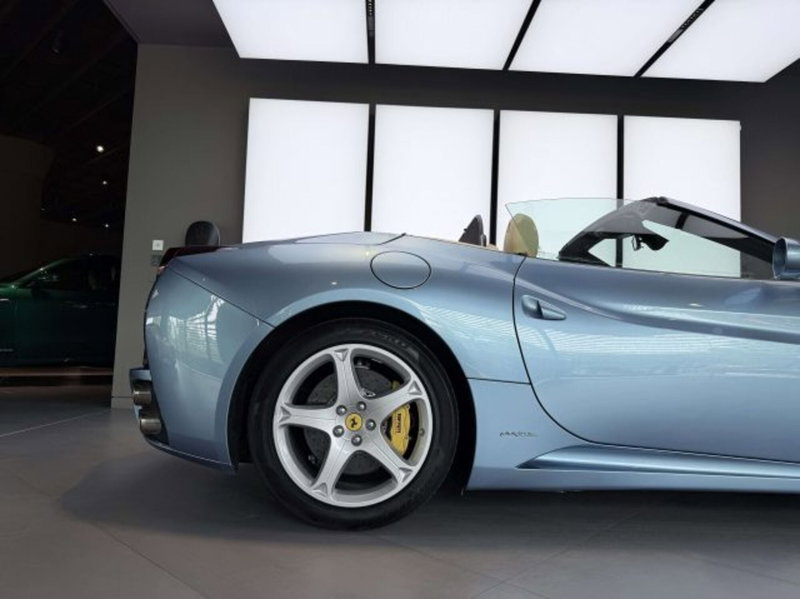 Ferrari California Spider usata a Torino (10)