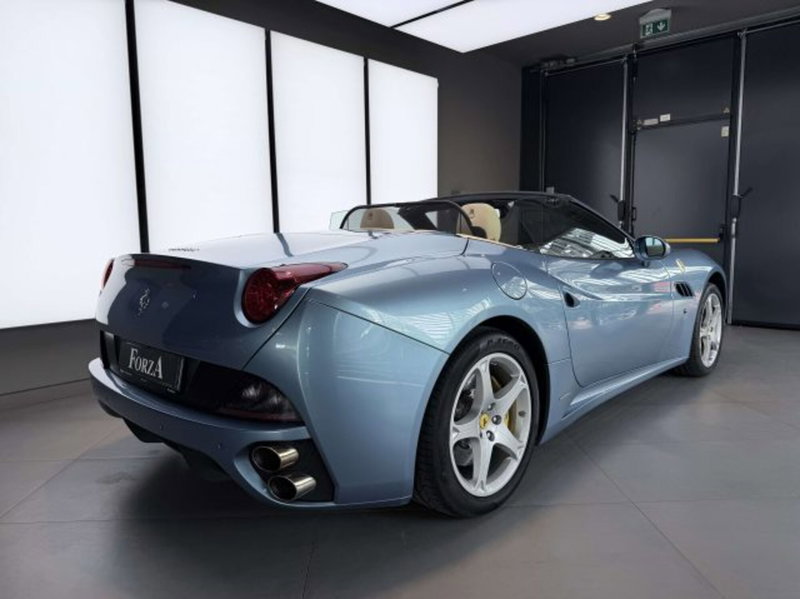 Ferrari California Spider usata a Torino (13)
