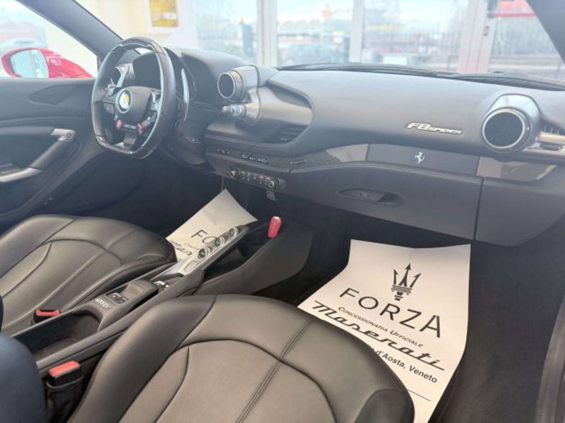 Ferrari F8 Spider usata a Torino (10)