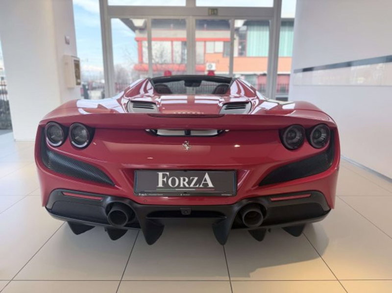 Ferrari F8 Spider usata a Torino (14)