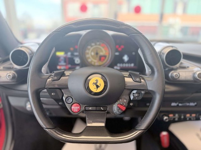 Ferrari F8 Spider usata a Torino (7)